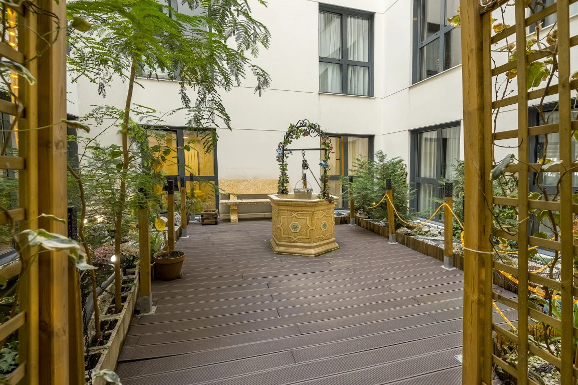 Gallery image